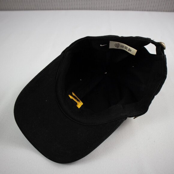 Nike Embroidered "6" Strapback Hat - Picture 7 of 8